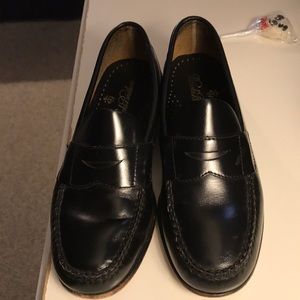 Size 4 1/2 kids gently used Brooks Brothers Shoes